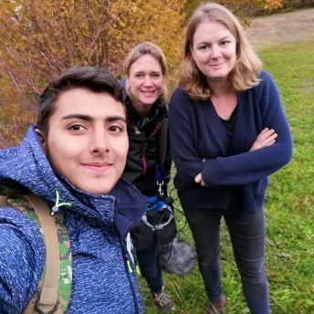 A picture of a younger SK together with Eefje and Els.